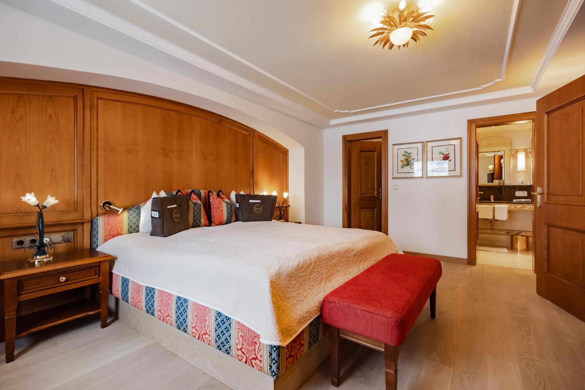 Hotel Zuerserhof 외부 사진